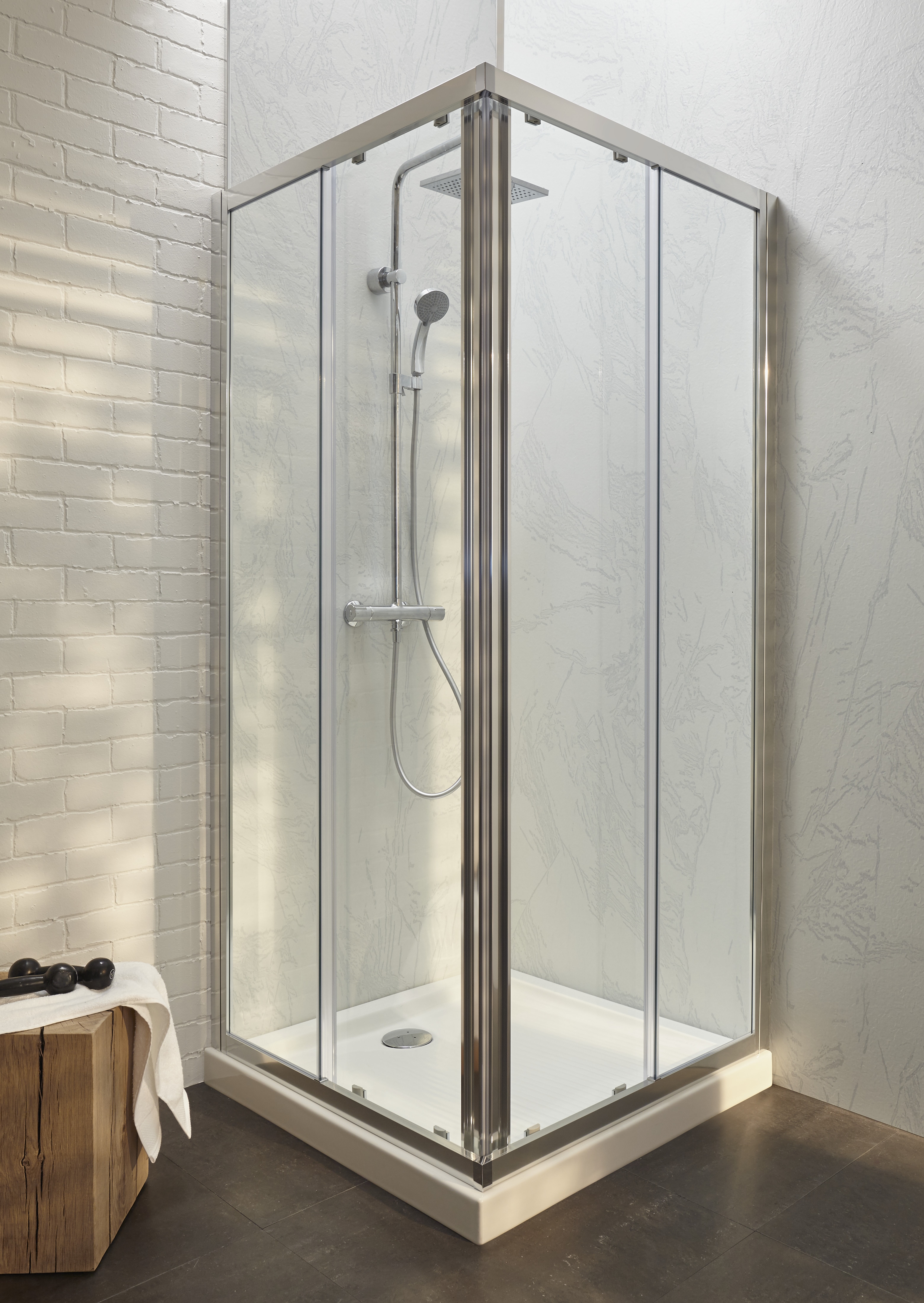 La porte de douche en angle carré SERENITY