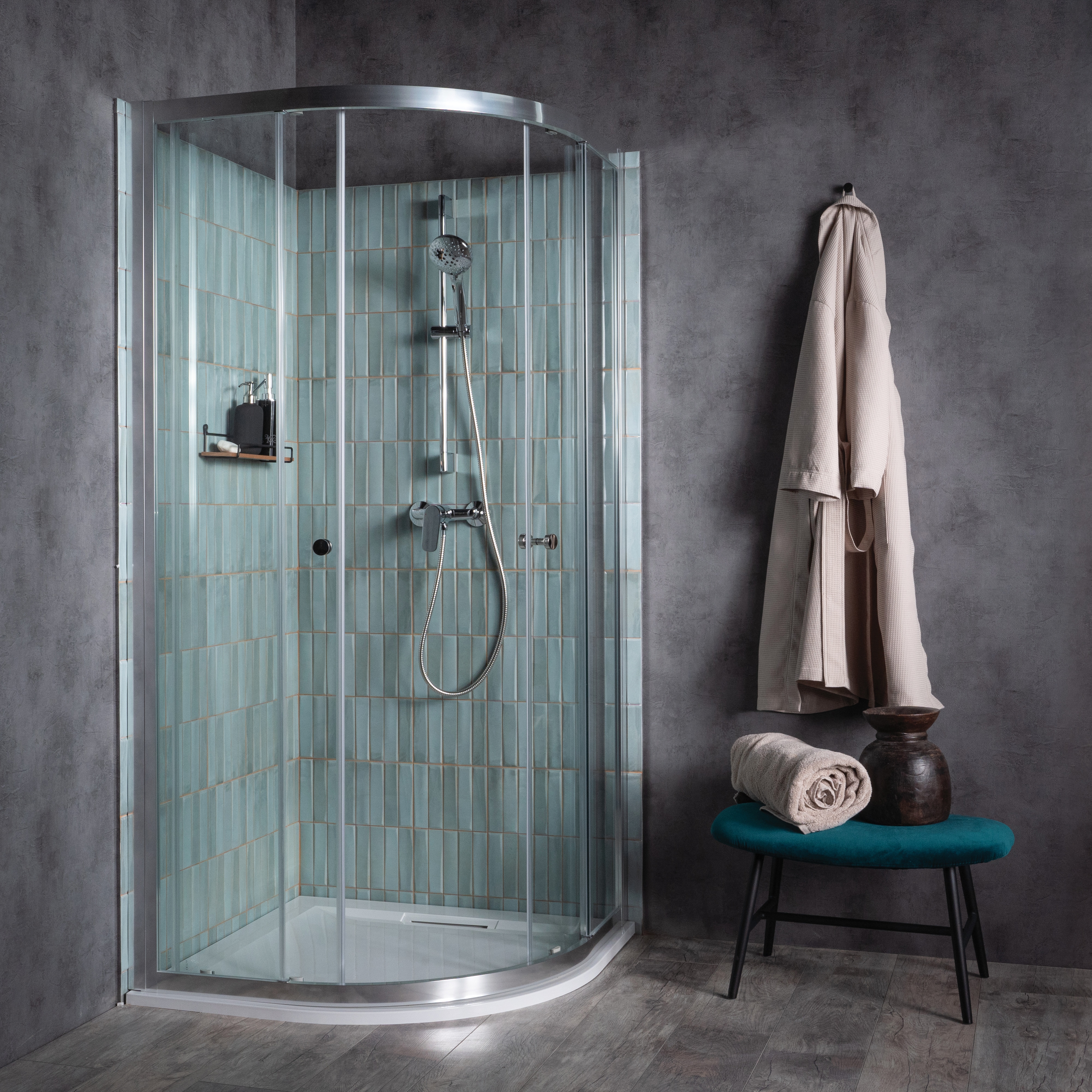La porte de douche en angle arrondie SERENITY